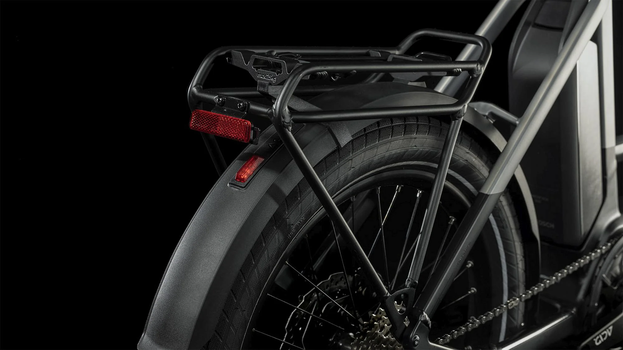 CUBE COMPACT SPORT HYBRID 500 BLACK/POLARSILVER - Image 3