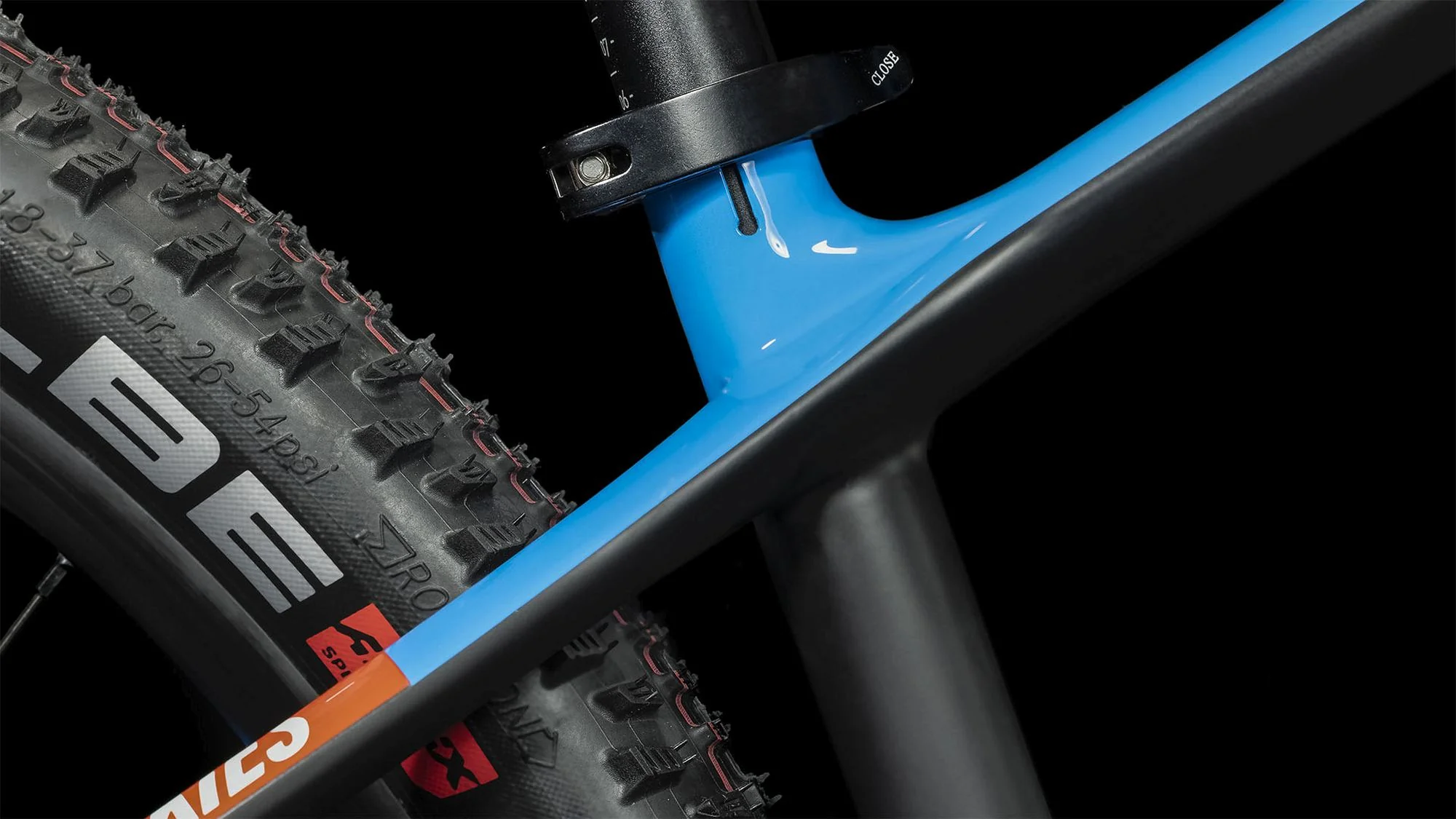 CUBE ELITE C:62 SLX ROOKIE CARBON/BLUE/RED - Image 4