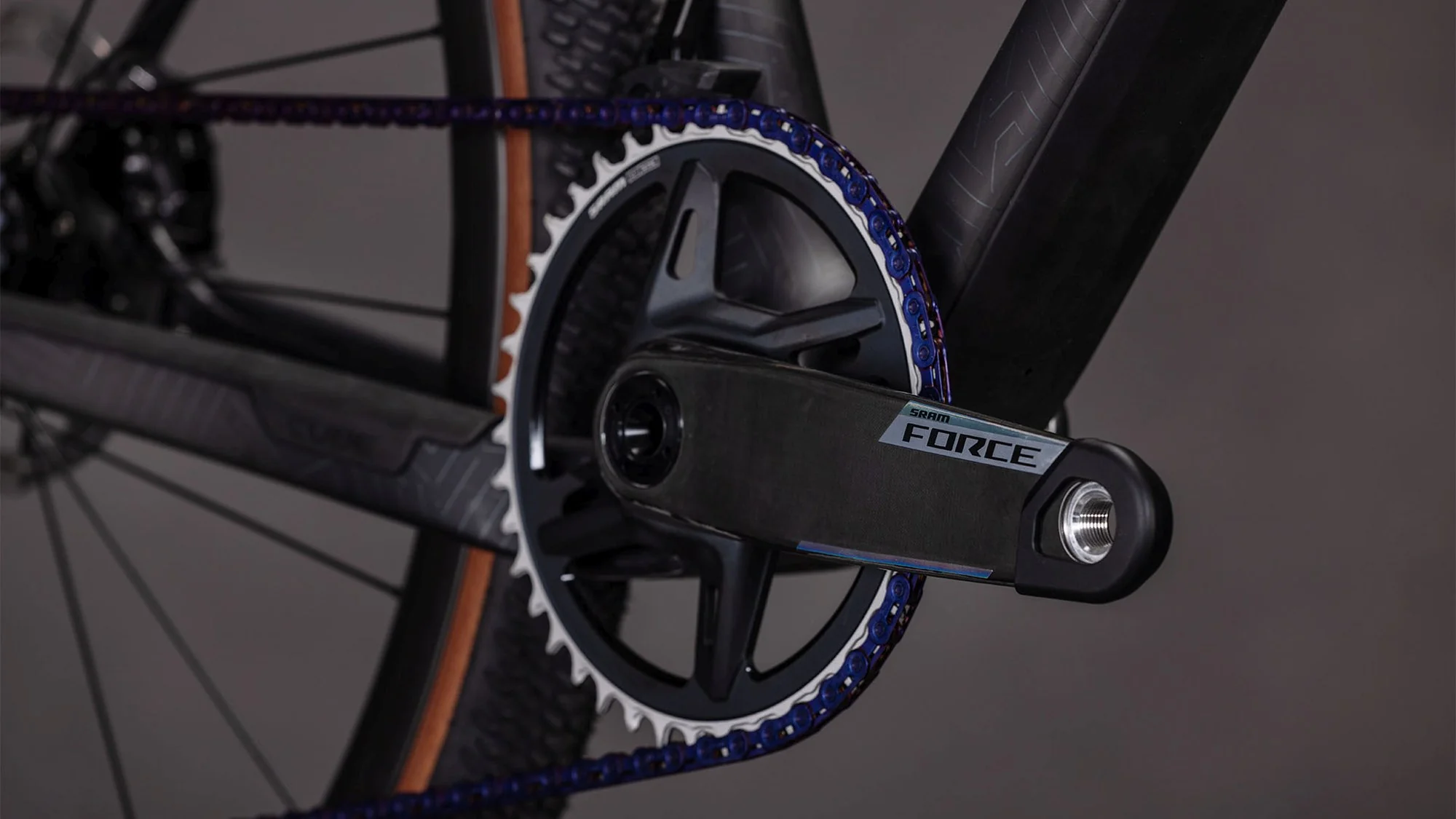 CUBE NUROAD C:62 EXC CARBON/CRISSCROSS - Image 9