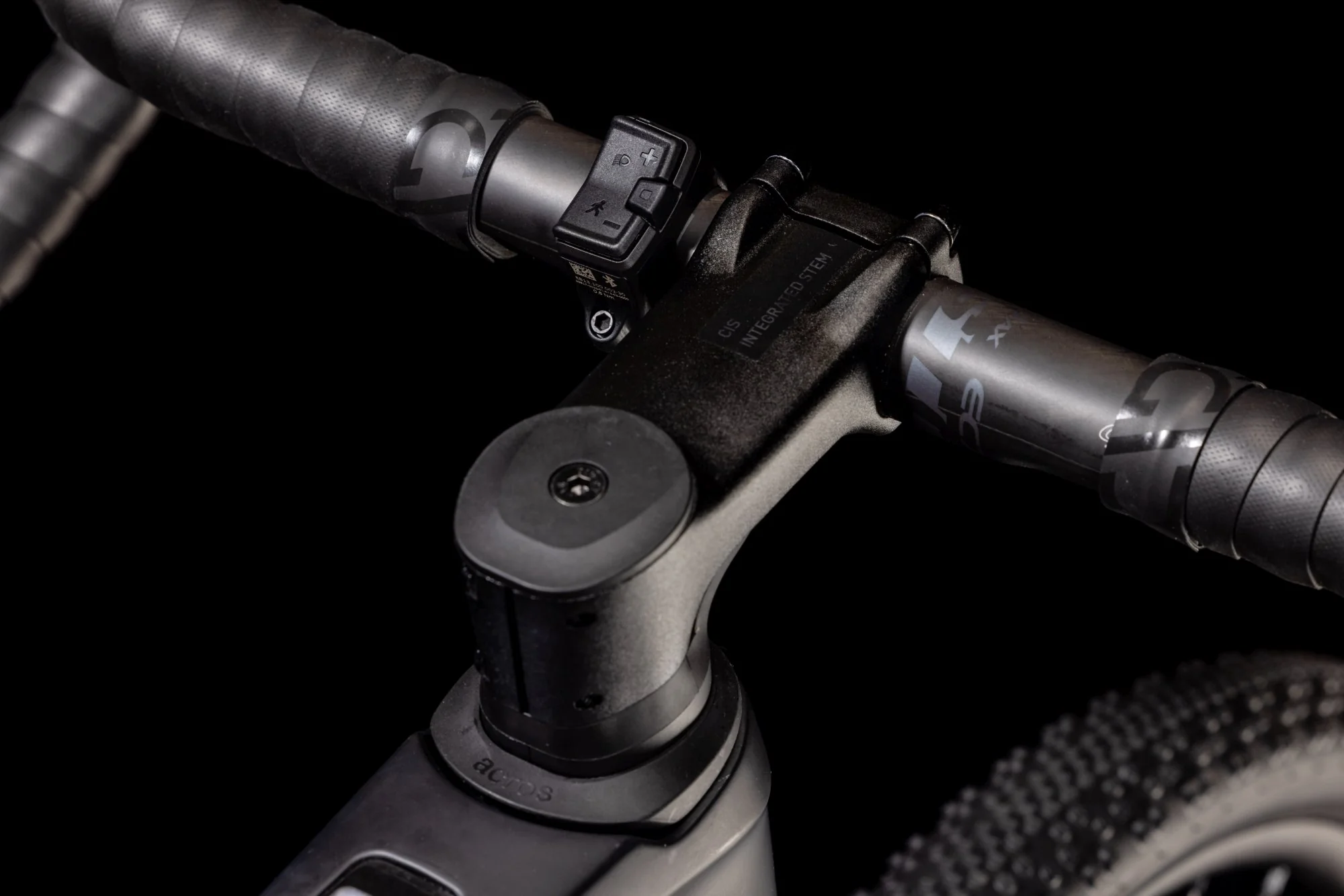 CUBE NUROAD HYBRID C:62 SLX 400X 29 CARBON/GLOSSY - Image 3