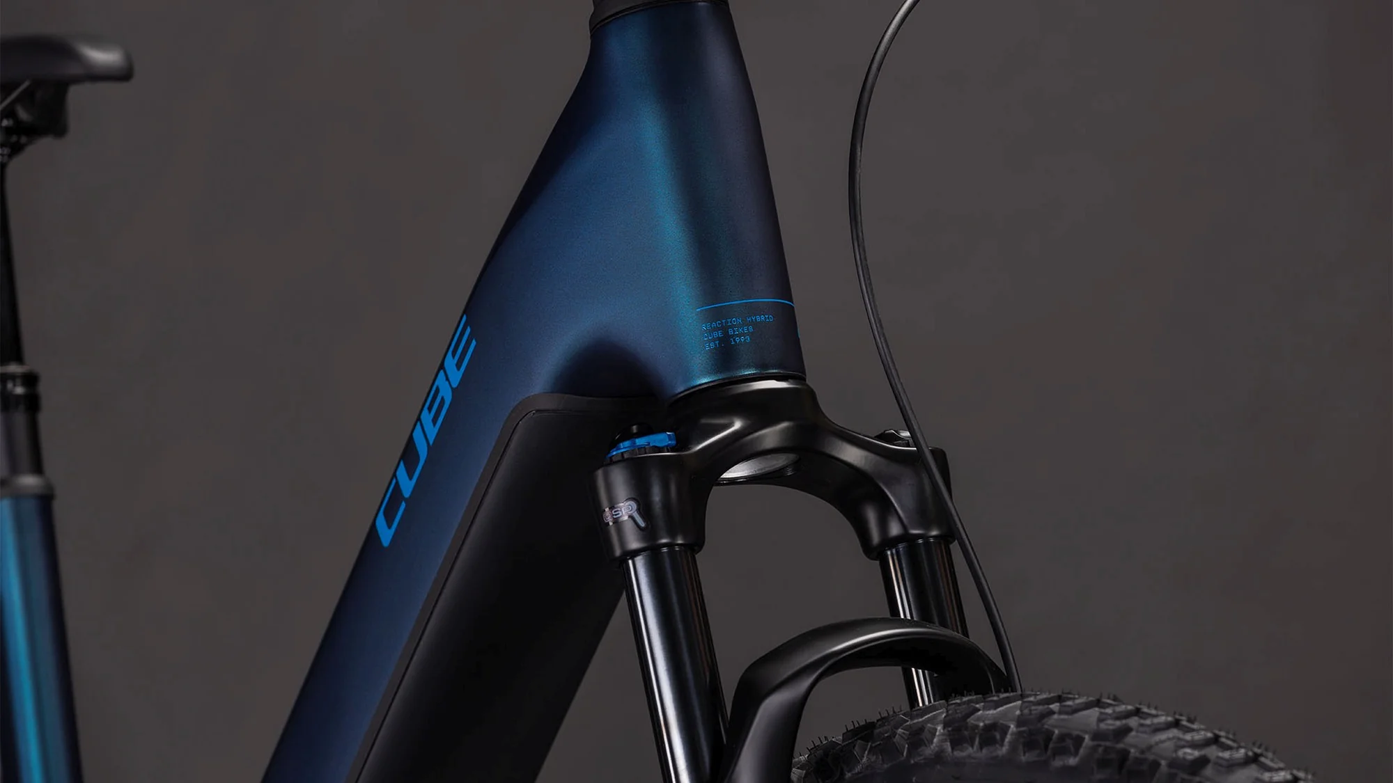 CUBE REACTION HYBRID PRO 800 NEBULAR/DAZZLE - Image 20
