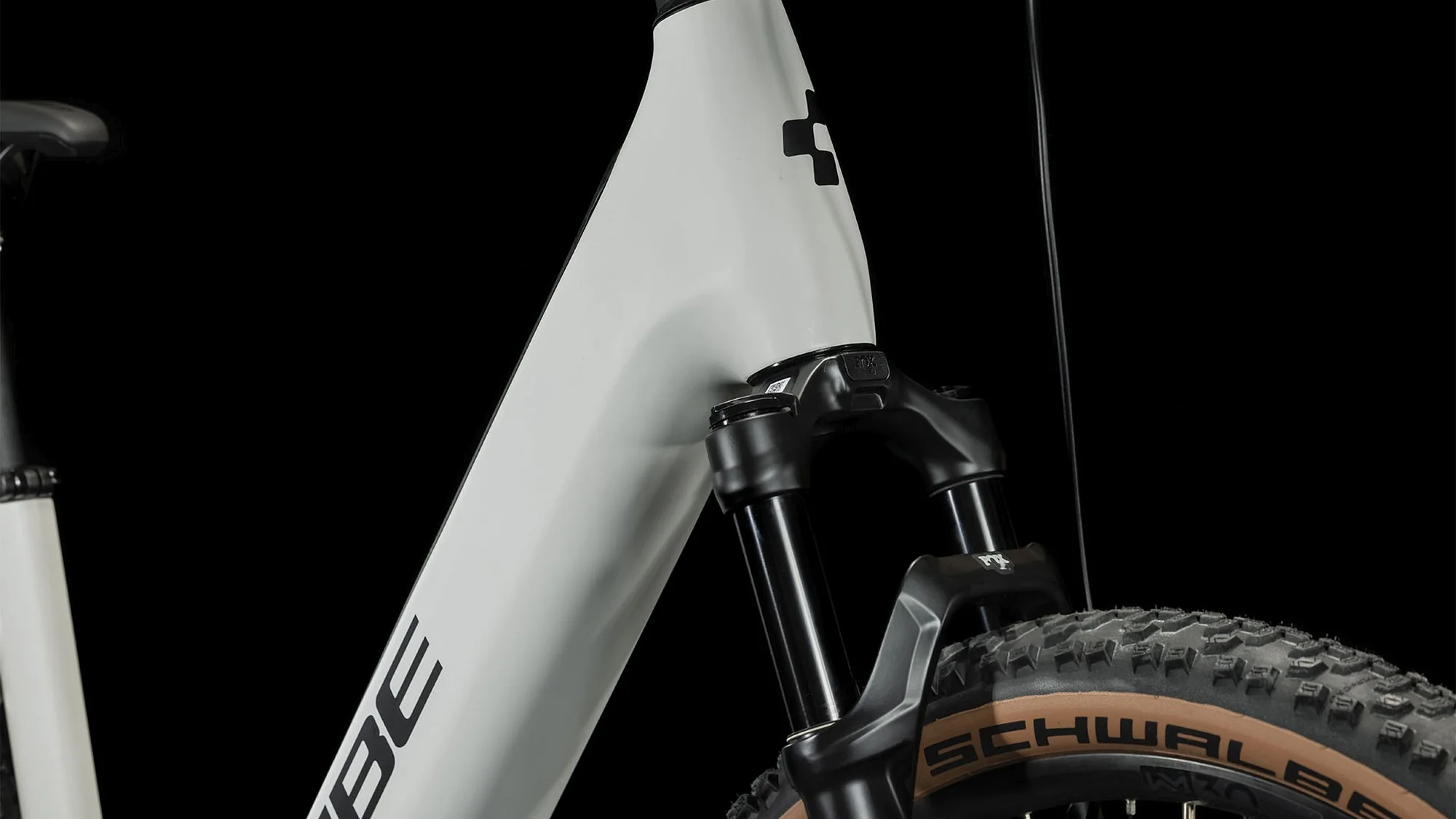 CUBE REACTION HYBRID SLT 750 SILVER/CREAM - Image 11