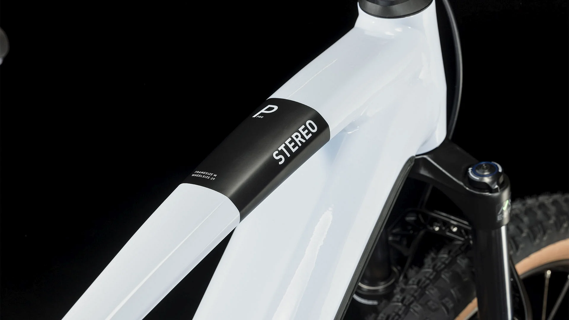 CUBE STEREO HYBRID 120 PRO 750 FLASHWHITE - Image 2