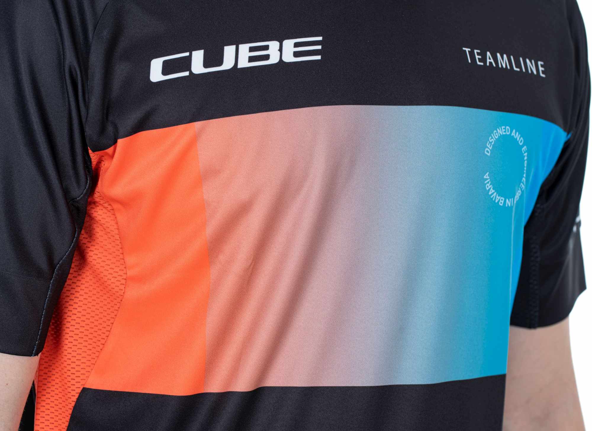 CUBE Teamline Roundneck Jersey S/S Black/Blue/Red - Image 3