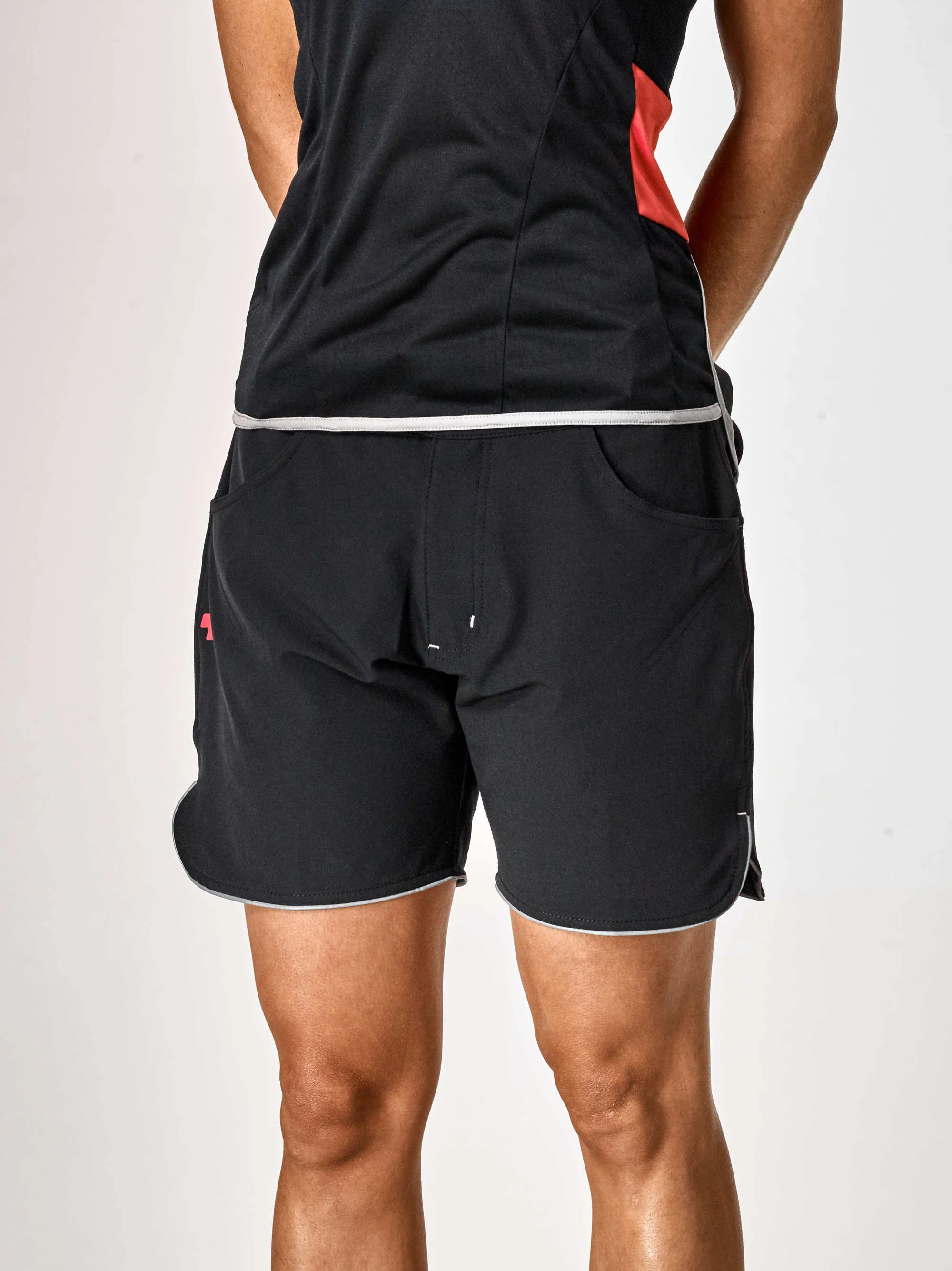 CUBE Tour Wls Shorts Black - Image 3