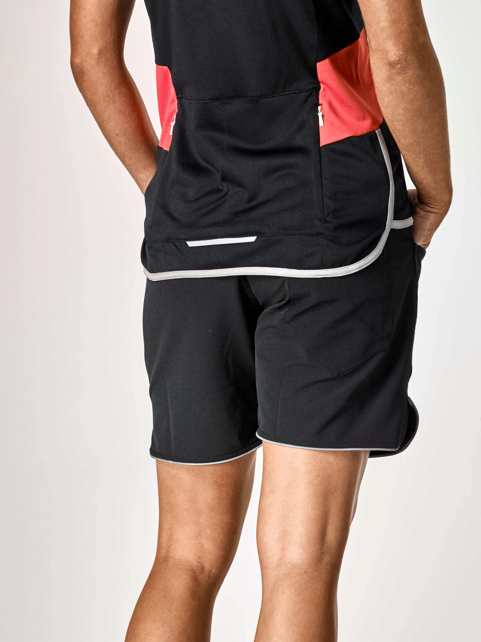 CUBE Tour Wls Shorts Black - Image 4